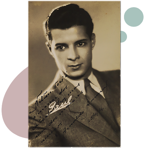 Arnaldo Amaral, locutor da Rádio Clube do Brasil, posa para foto em close, 1930 - 
        Fotógrafo não identificado - 
        Coleção Jacob do Bandolim - 
        Acervo FMIS/RJ